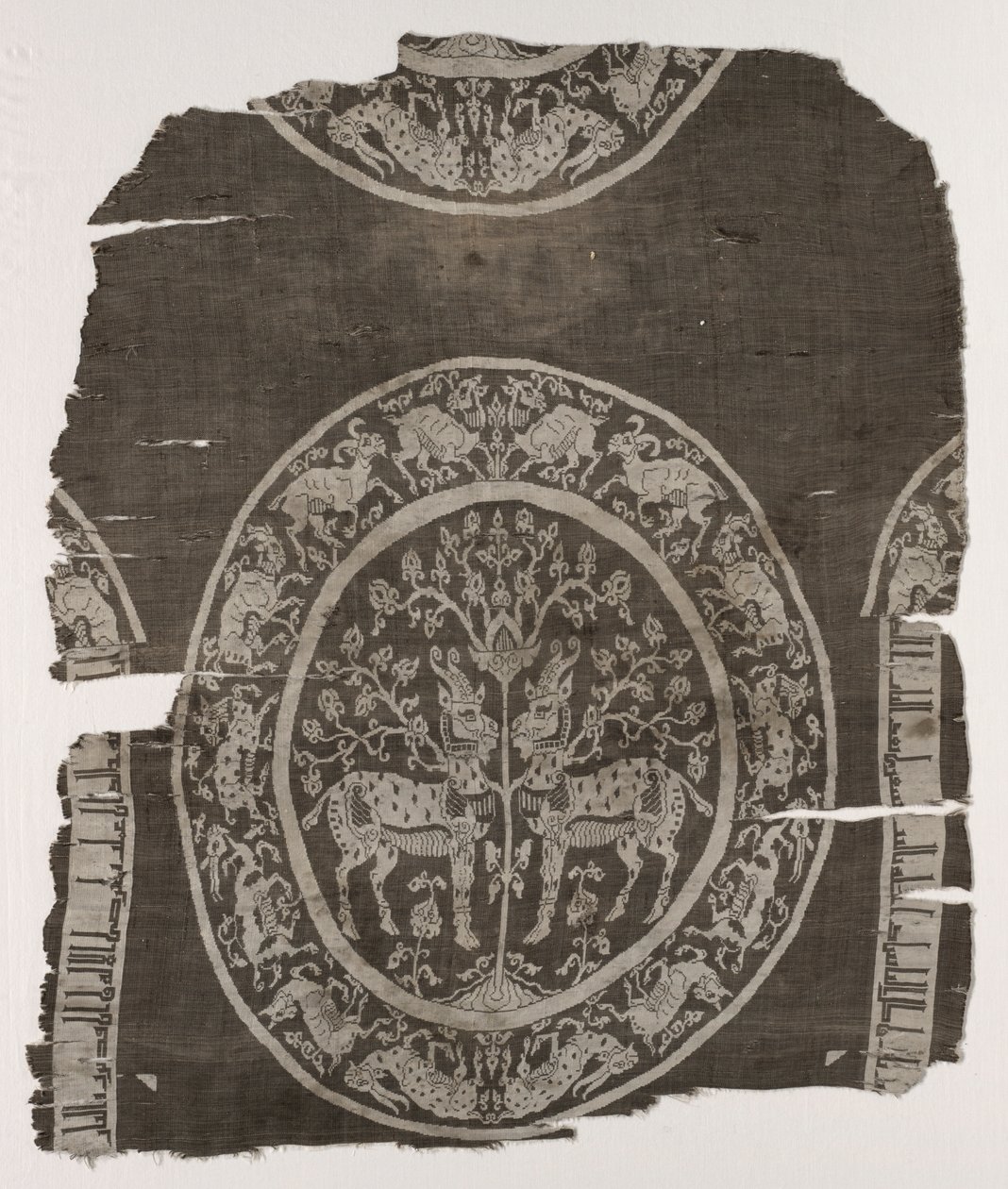 Fragment eines Grabdeckels von Unknown artist