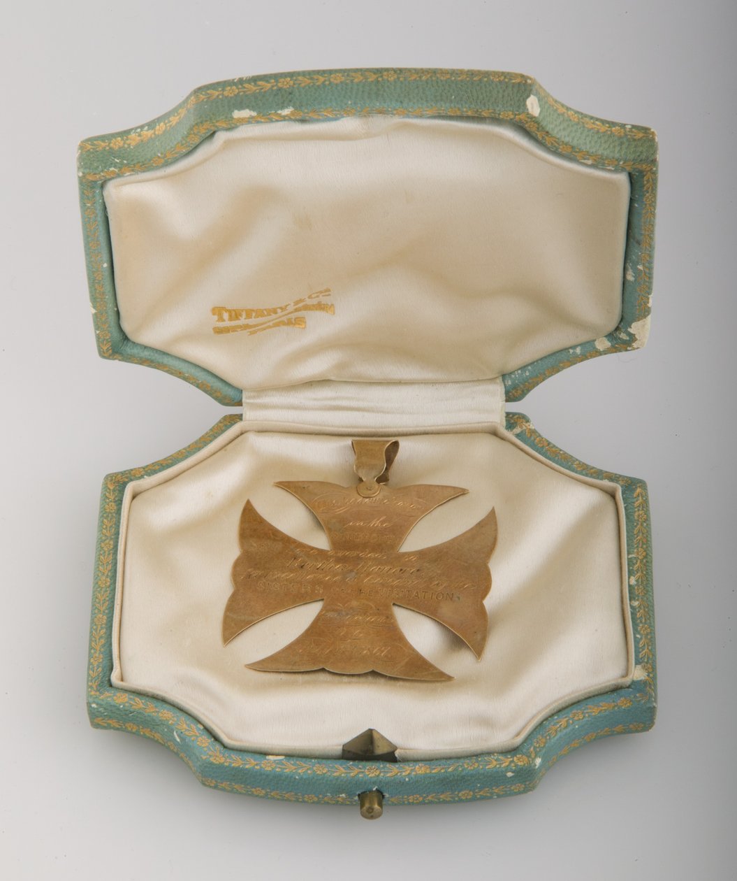 Malteserkreuz-Anhänger, verliehen an Bertha Palmer von Unknown artist