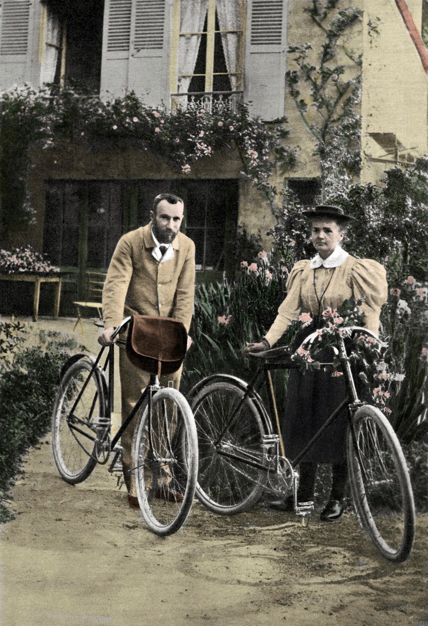 Pierre und Marie Curie in ihrem Garten von Unknown photographer