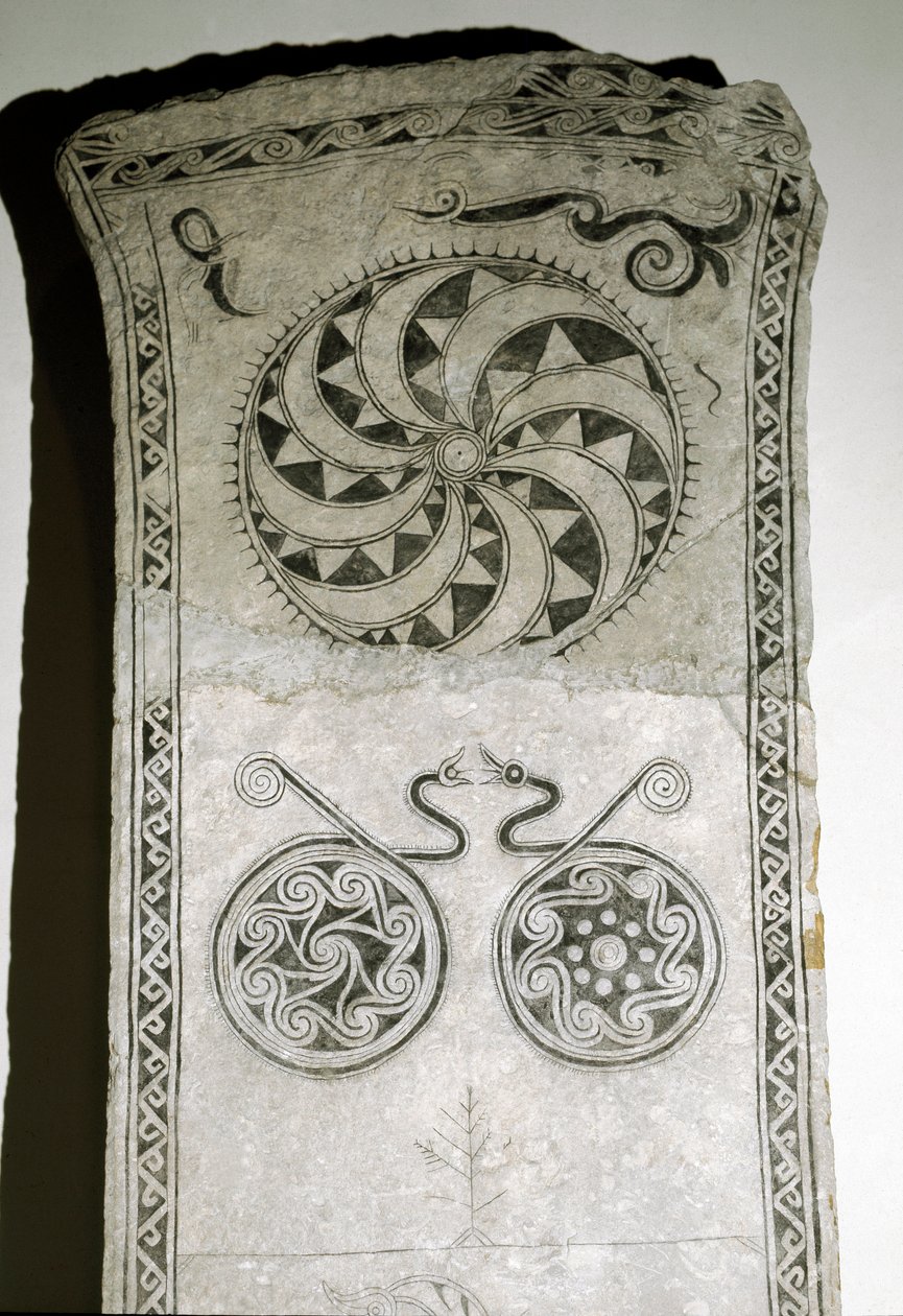 Runenstein mit Sonnensymbol, 7.-8. Jahrhundert von Viking