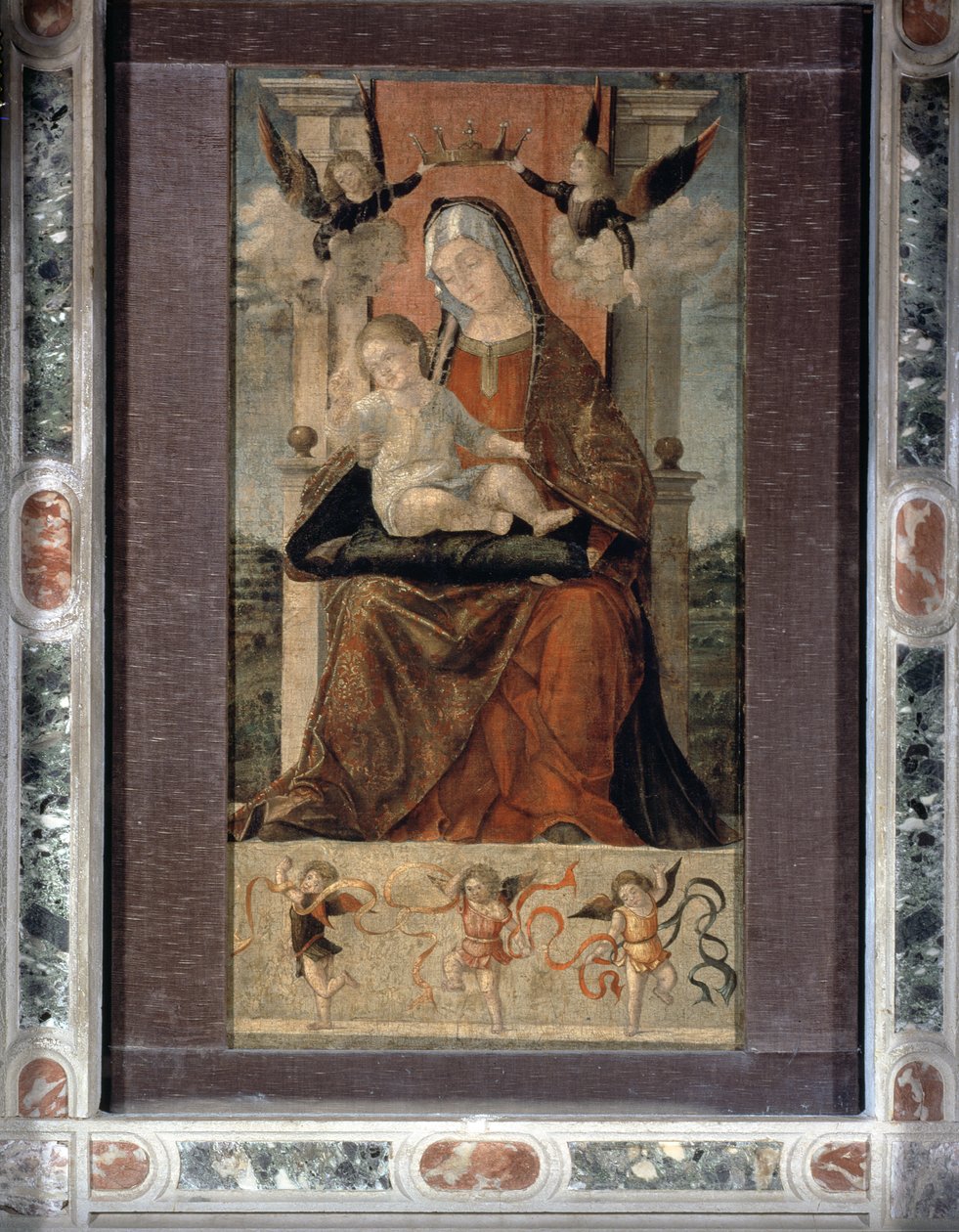 Jungfrau und Kind auf dem Thron mit fünf Engeln von Vittore Carpaccio