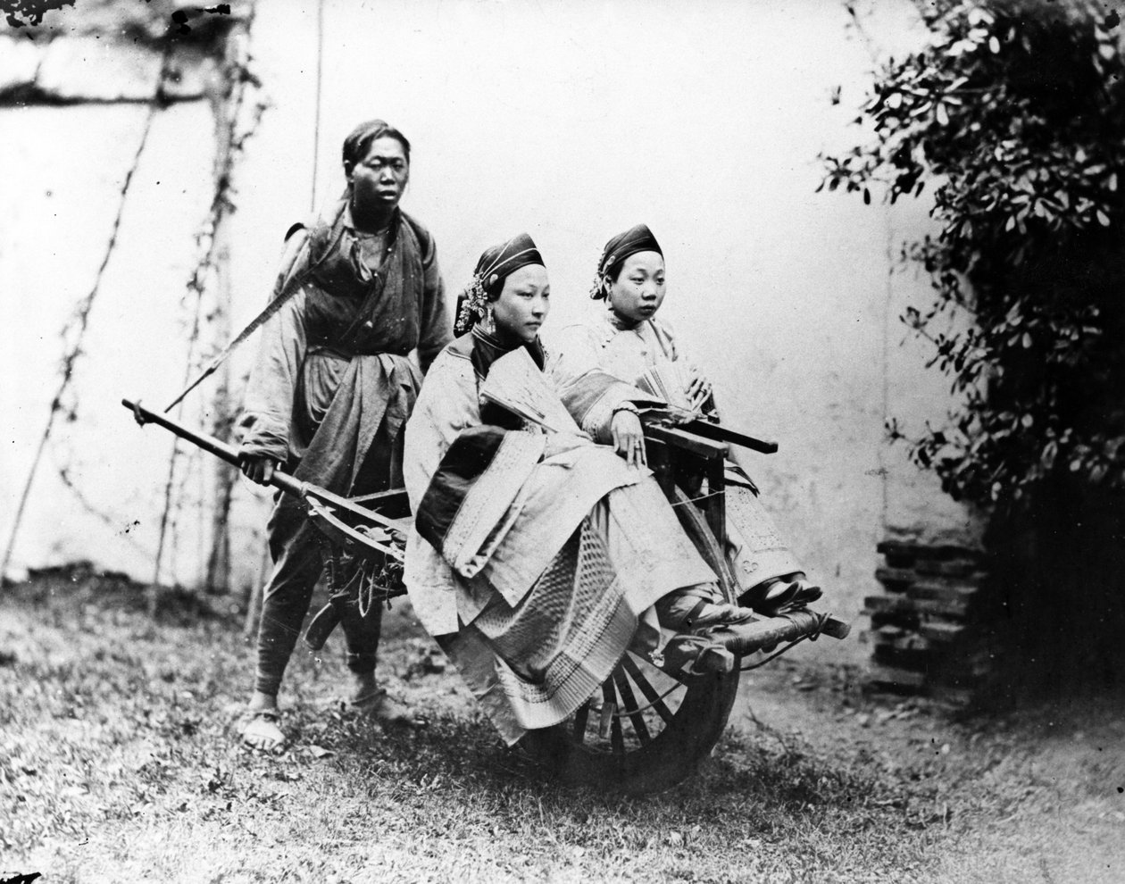 Shanghai Barrow Taxi, ca. 1870er von William Saunders