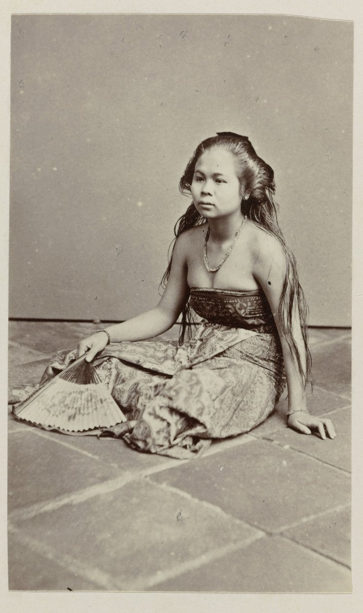Sitzendes Mädchen von Woodbury and Page
