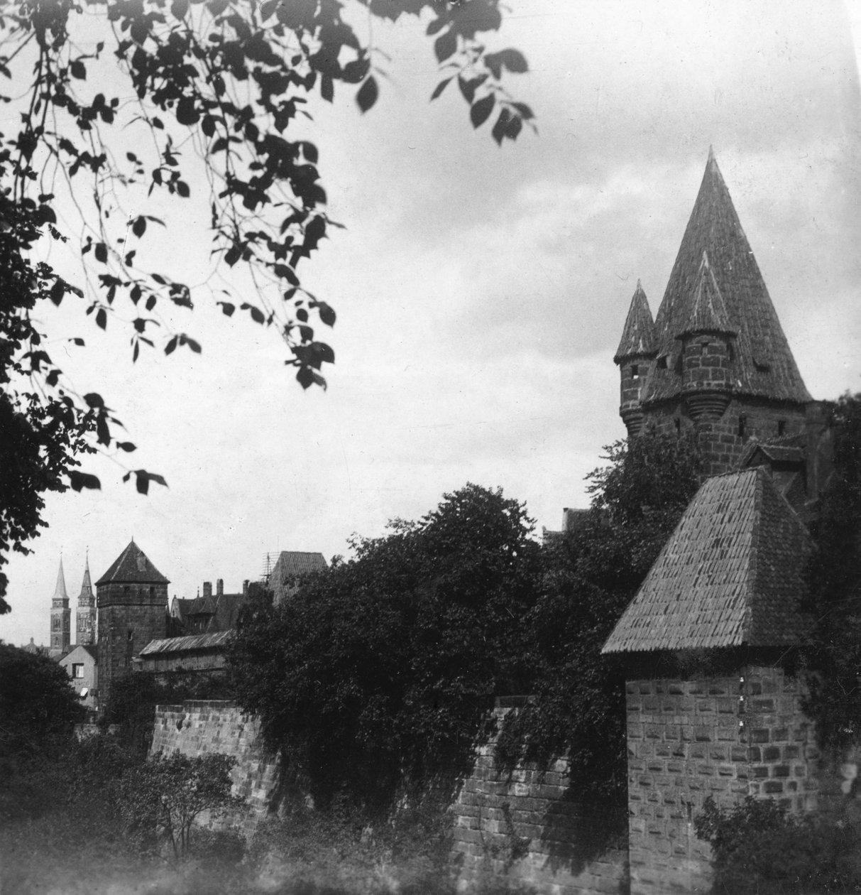 Stadtgraben, Bayern, Deutschland, um 1900 von Wurthle and Sons
