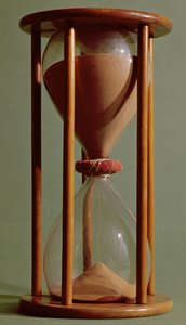 Sanduhr, 16.-17. Jahrhundert (Holz, Sand & Glas)