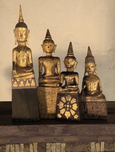 Holzvotiv-Buddhas, Nordthailand