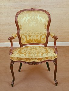 Armstuhl, entworfen von Hepplewhite, ca. 1770