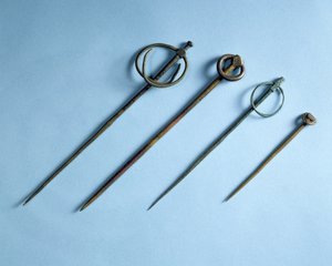 Haarnadeln, Wikinger, ca. 9.-11. Jahrhundert (Bronze)