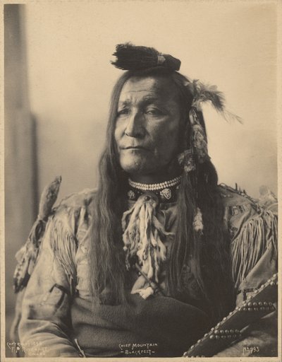 Chief Mountain, Blackfeet von Adolph F. Muhr