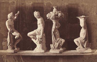 Vier Statuen von Adolphe Terris