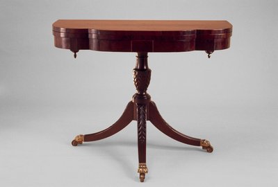 Kartentisch von American School