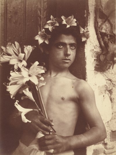 Junge mit Lilien von Baron Wilhelm von Gloeden