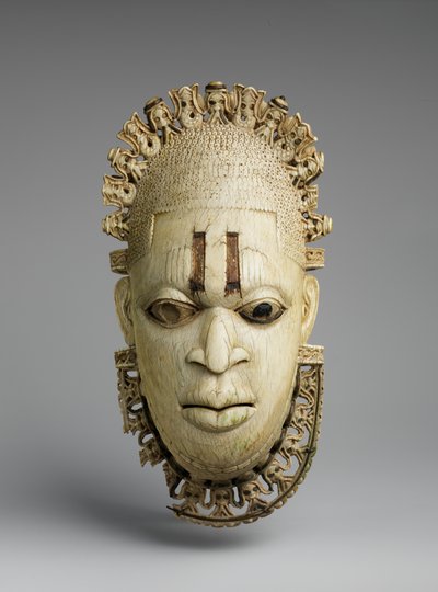 Iyoba (Königin Mutter) Anhängermaske von Benin Benin