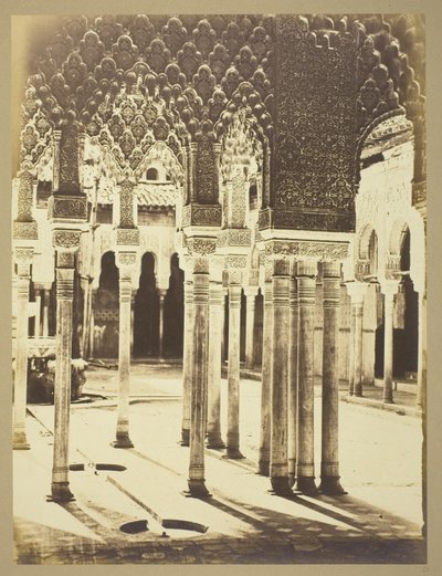Eingangshof der Löwen, Alhambra von Charles Clifford