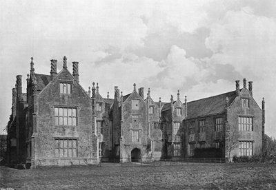 Die Eingangsfront, Barrington Court, Somerset von Charles Latham