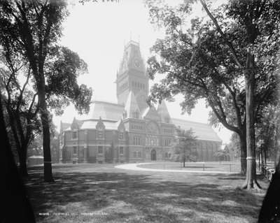 Memorial Hall, Harvard College, ca. 1899 von Detroit Publishing Co.