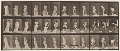 Tafel 430. Toilette; Kleidung ausziehen, 1872-1885 von Eadweard Muybridge