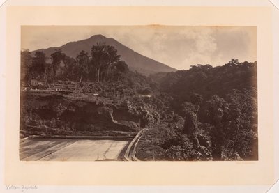 Vulkan Zunil, Guatemala von Eadweard Muybridge