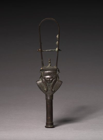 Gebogenes Sistrum, 380-343 v. Chr. von Egyptian 30th Dynasty