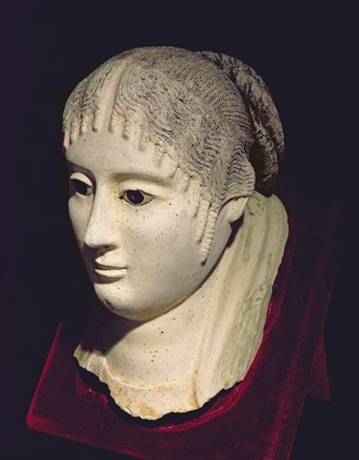 Kopf einer Frau von Egyptian School