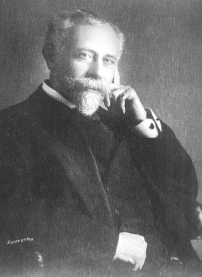 Paul Cambon, ca. 1893 von Elliott and Fry