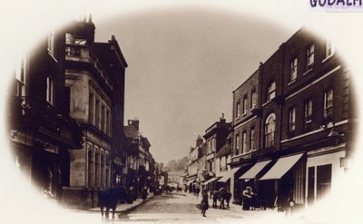 Godalming High Street, Surrey, um 1900 von English Photographer