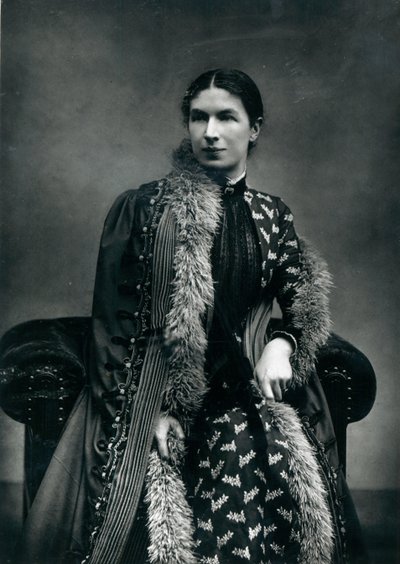 Mrs. Humphry Ward, 1881 von English Photographer