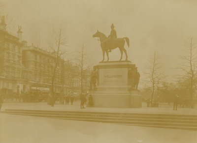 Wellingtons Statue im Hyde Park, London von English Photographer