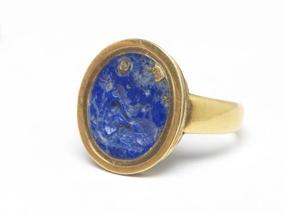 Ring von English School