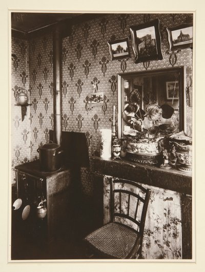 Arbeiterinterieur, Rue de Romainville von Eugène Atget