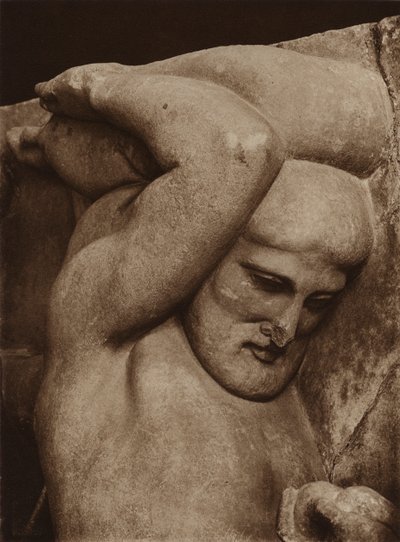 Olympia, Herkules, von einer Metope (s/w Foto) von European Photographer