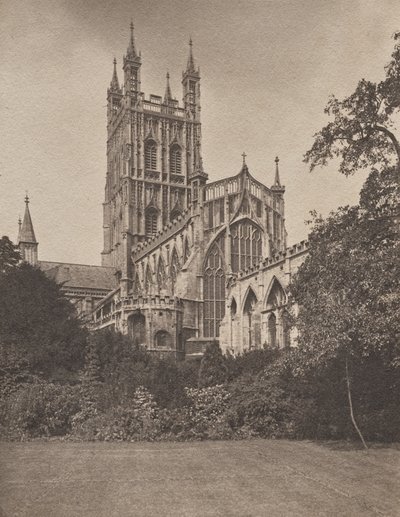 Gloucester Kathedrale von Südosten von Frederick Henry Evans