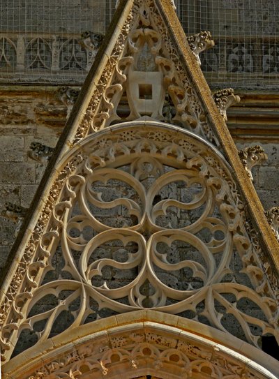 Rosette an der Westfassade von French School