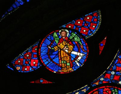 Fenster w115, einen Engel darstellend von French School