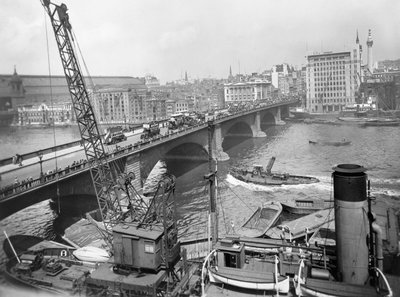 London Bridge, Southwark, London von George Davison Reid