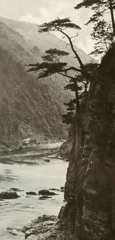 Ein Tal am Katsura-Gawa von Herbert Ponting