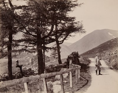 Clova - Ruinenhäuser, 1895 von John Edward Alyosius Steggall