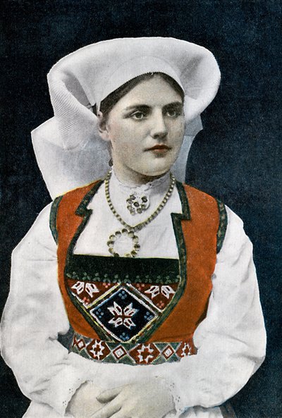 Frau in norwegischer Nationaltracht von L Boulanger