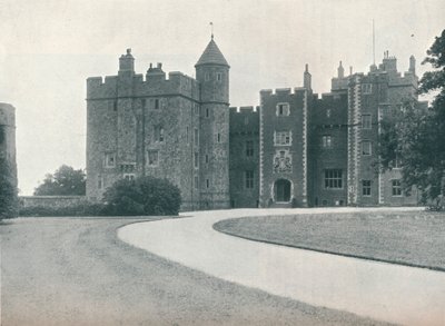 Dunster Castle, ca. 1907 von Leonard Willoughby
