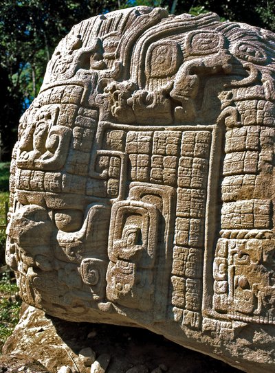 Zoomorpher Altar von Mayan