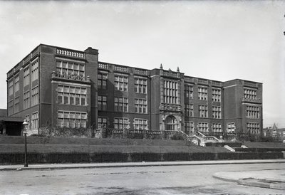 Lehrerkolleg, St. Louis von Oscar Kuehn