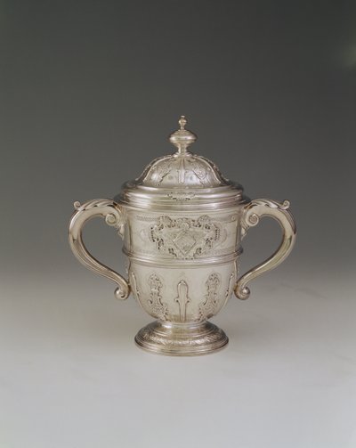 Zweihandbecher mit Deckel, 1730-31 von Paul de Lamerie