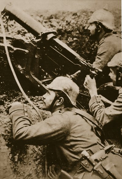 Maschinengewehr, betreut von Photographer German