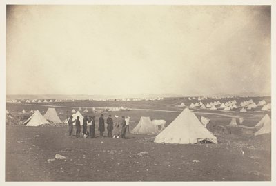 Quartier von General Bosquet mit Blick auf Mackenzie Farm von Roger Fenton