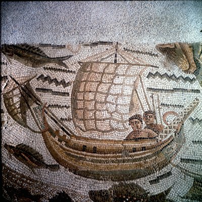 Angelszene in Mosaik in Hippo, Algerien. von Roman Roman