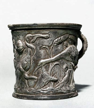 Silberbecher mit Vögeln und Weizen von Roman Roman