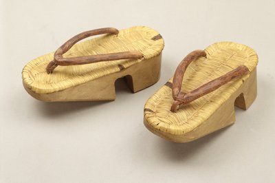 Jungen-Geta-Sandalen von Japanese School
