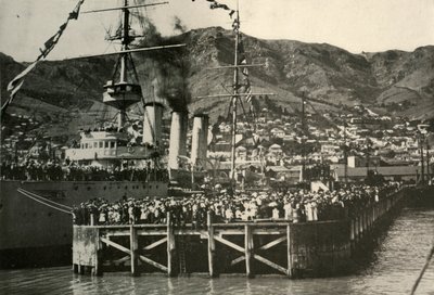 Ein Foto aufgenommen von der Nimrod...Lyttelton, 1908, 1909 von Unbekannt
