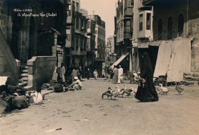 Eine Straße in der Nähe der Zitadelle, Kairo, Ägypten, 1936 von Unbekannt