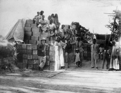 Kokosnussproduktion, Indien, 20. Jahrhundert von Unbekannt